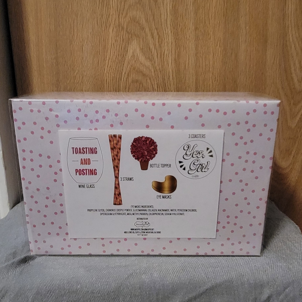 Mud Pie Pink and Gold Wine Glass Set - Picture 2 of 2